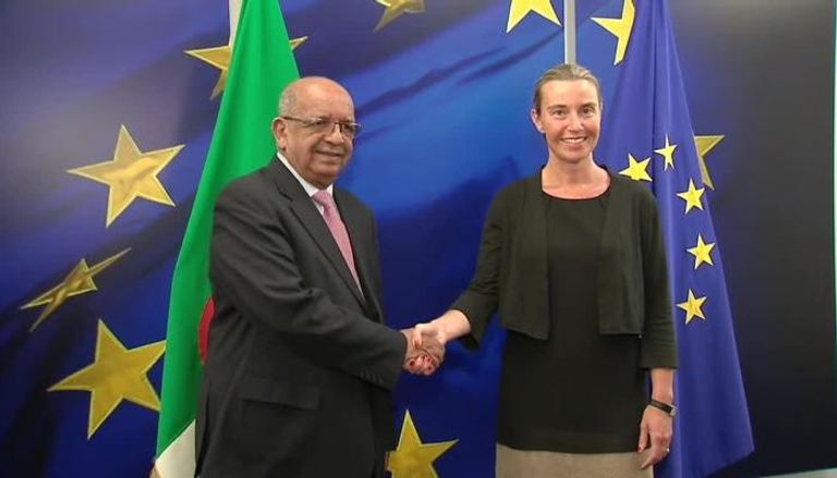 رئيسا وفدي الجزائر والاتحاد الأوروبي