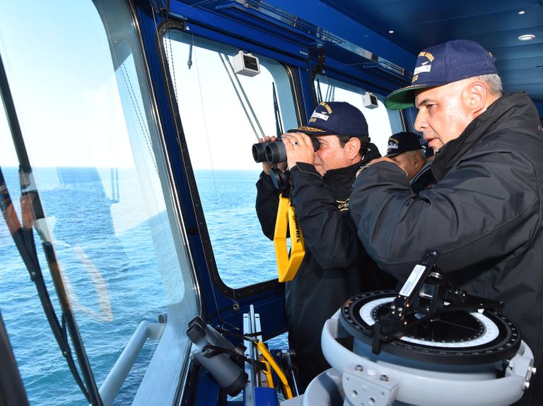 الرئيس المصري عبد الفتاح السيسي يشهد المناورة