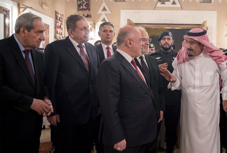 خادم الحرمين الشريفين يستقبل رئيس وزراء العراق