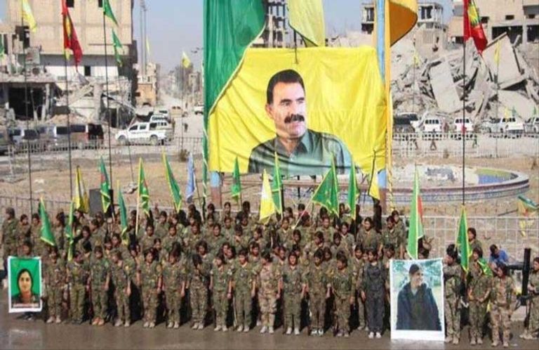 صورة أوجلان في الرقة السورية