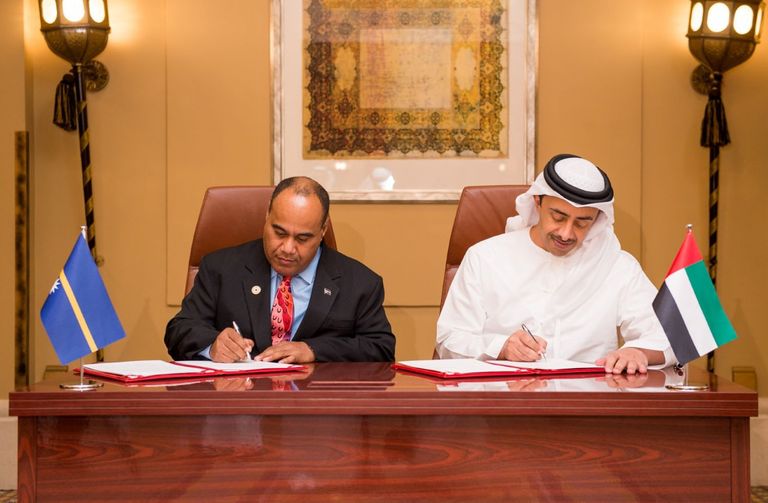 عبدالله بن زايد يلتقي وزراء خارجية الباسيفيك