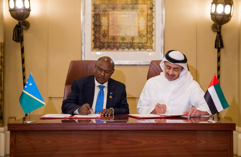 عبدالله بن زايد يلتقي وزراء خارجية الباسيفيك