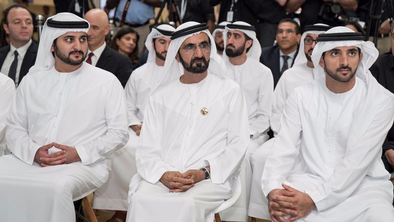 الشيخ محمد بن راشد آل مكتوم يشهد توقيع الاتفاقيات