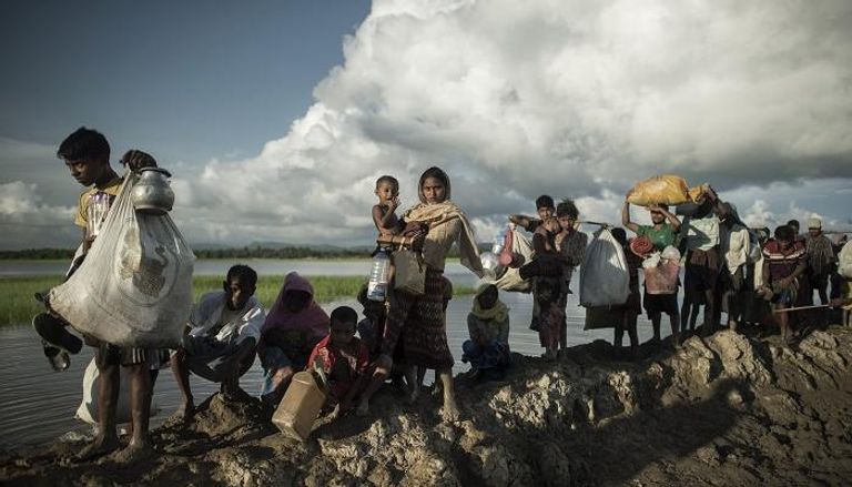 الروهينجا يفرون من التطهير العرقي في ميانمار