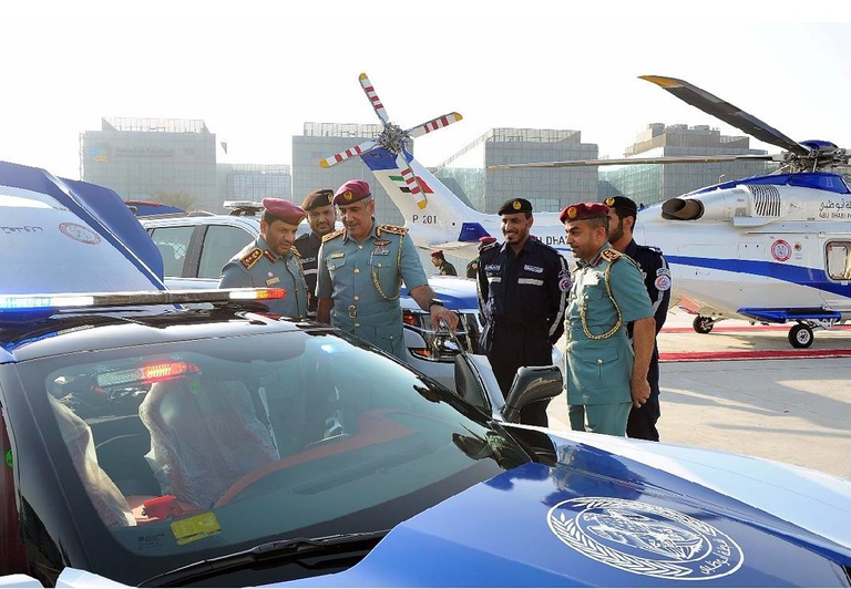 الطائرة المروحية لشرطة أبوظبي