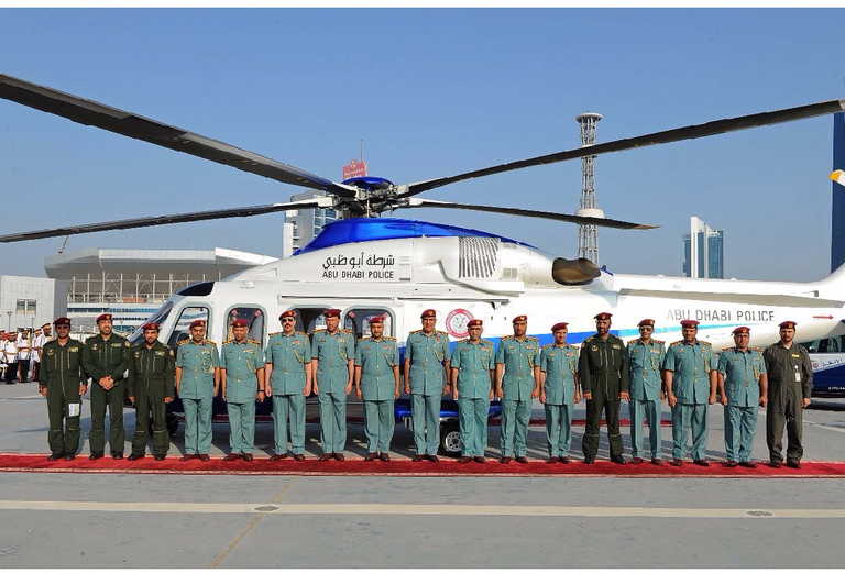 الطائرة المروحية لشرطة أبوظبي