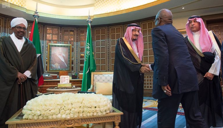 العاهل السعودي الملك سلمان والرئيس السوداني عمر البشير