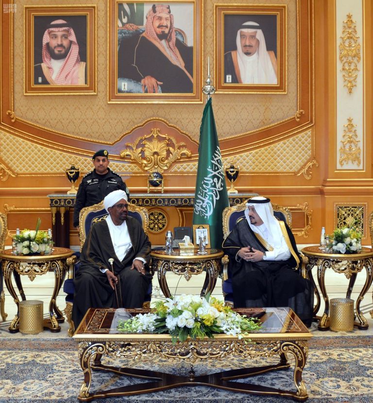 العاهل السعودي الملك سلمان والرئيس السوداني عمر البشير