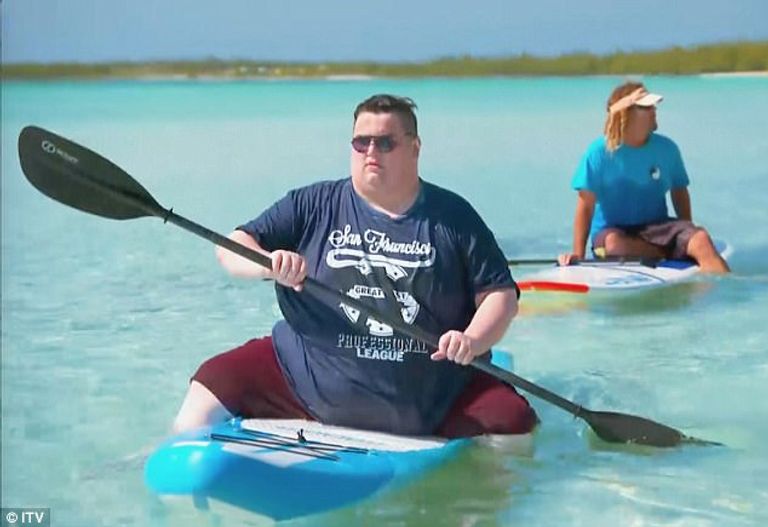 المنتجع يشجع البدناء على الثقة بأجسامهم