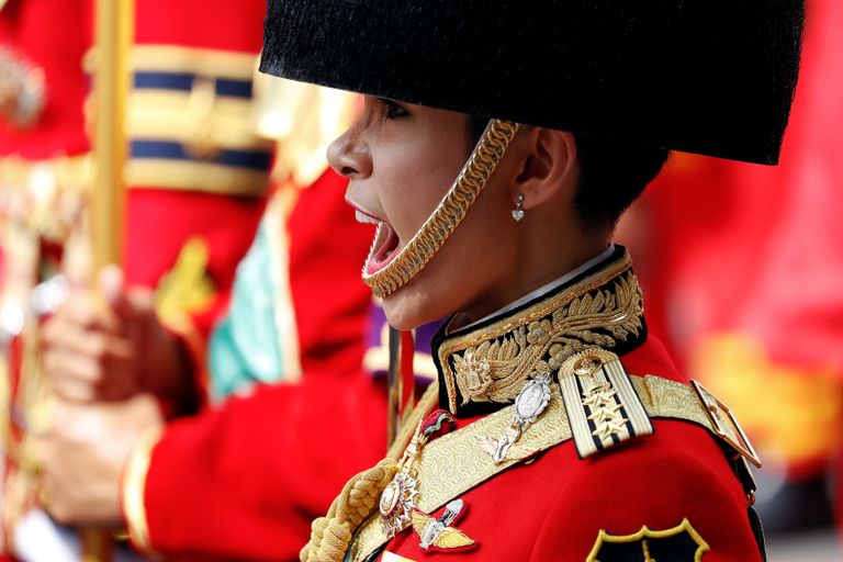 عشرات الآلاف يحتشدون في العاصمة التايلاندية لحضور جنازة الملك الراحل