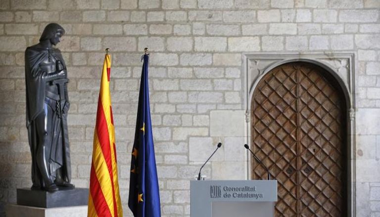 منصة إلقاء خطاب زعيم كتالونيا الملغي