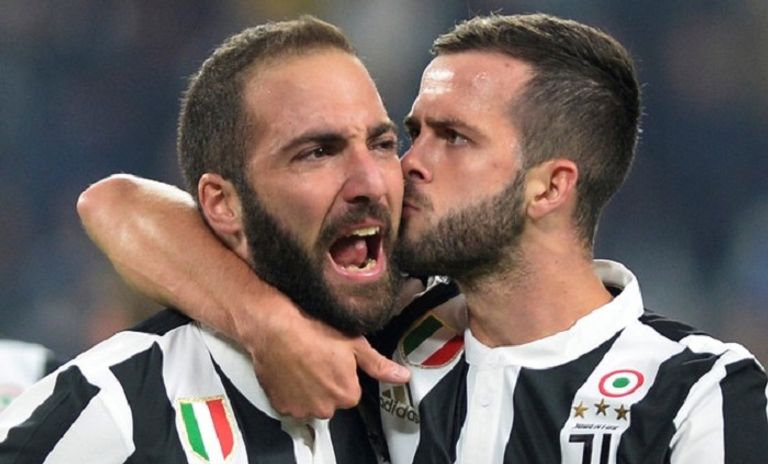 نابولي يهزم جنوى