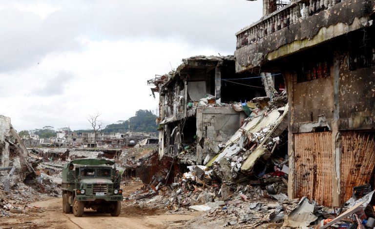 أشرس معركة تشهدها الفلبين منذ سنوات