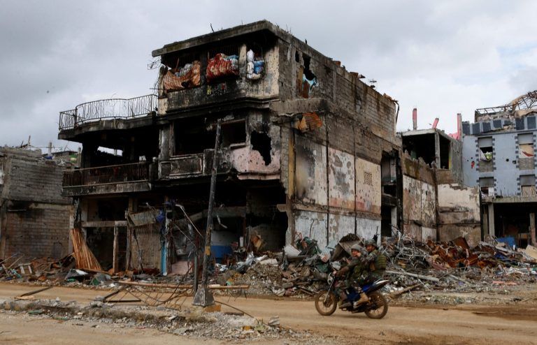 أشرس معركة تشهدها الفلبين منذ سنوات