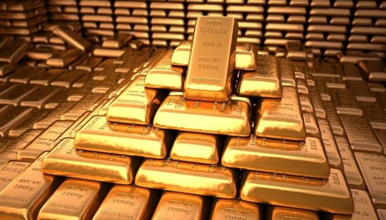 الذهب يلامس أدنى مستوياته في 3 أسابيع 