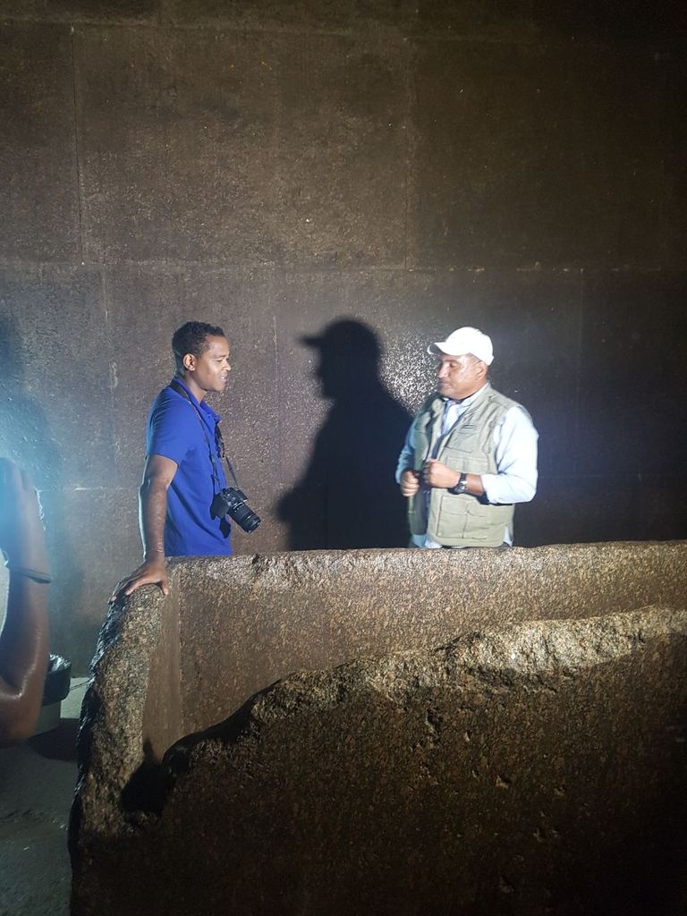 باتريك كلويفرت يزور أهرامات الجيزة