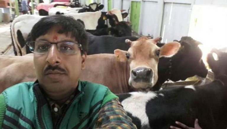 'سيلفي مع بقرة' مسابقة لإنقاذ الأبقار في كلكتا