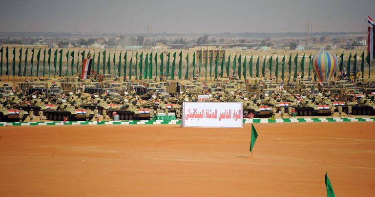 الرئيس السيسي يتفقد جاهزية الجيش الثالث