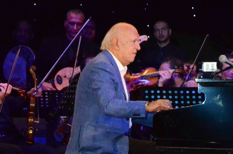 الموسيقار العالمي عمر خيرت