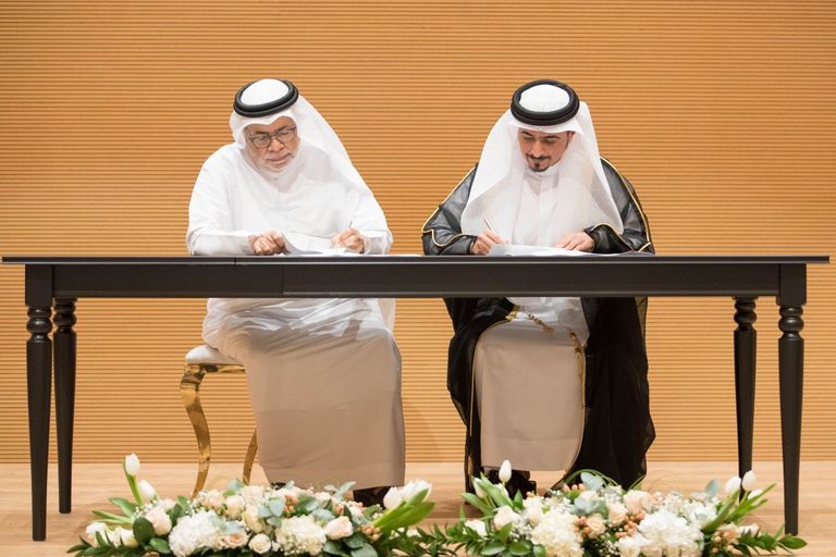 الشيخ الدكتور سلطان القاسمي يفتتح مدينة الشارقة للنشر