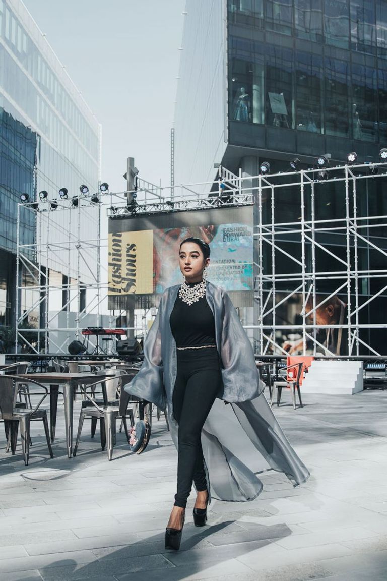 إطلالة راقية وعصرية