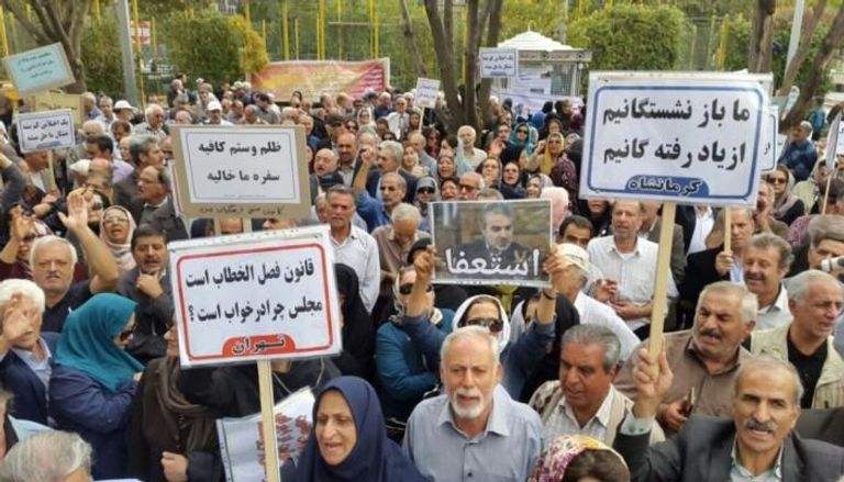 صورة من اعتصام المتقاعدين