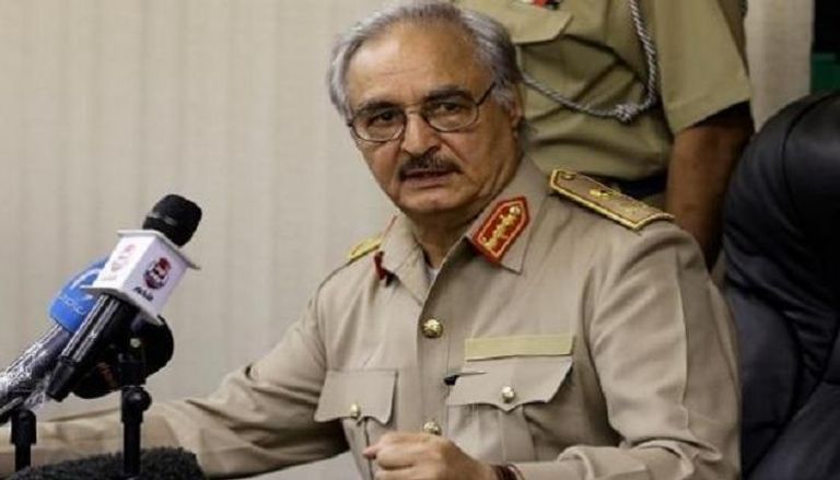 قائد الجيش الليبي المشير خليفة حفتر