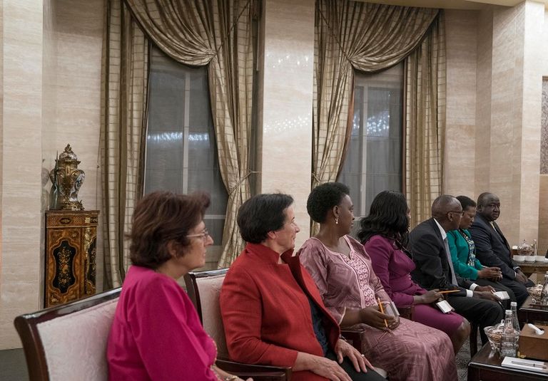 جانب من لقاء الشيخ محمد بن زايد آل نهيان ورئيس أوغندا