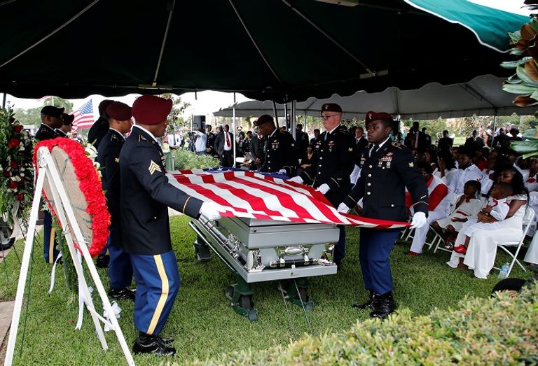 الجنرال جوزيف دانفورد - رويترز