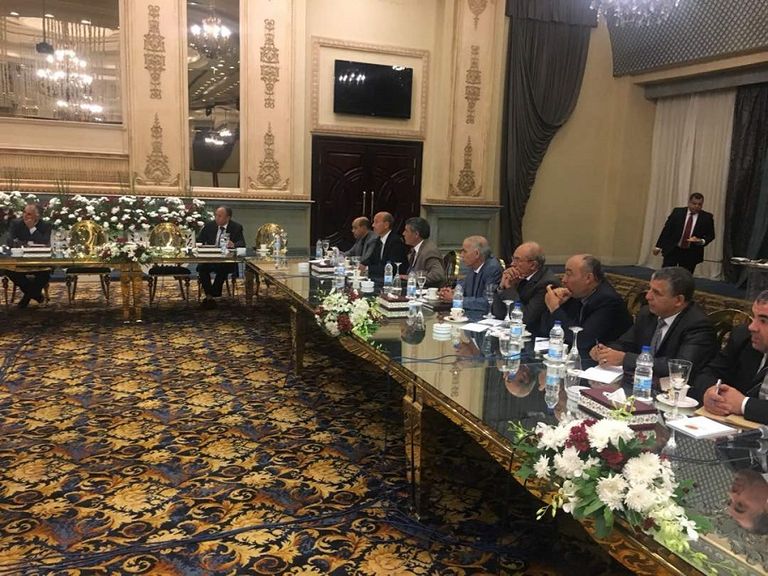 جانب من اجتماع اللجنة المصرية المعنية بليبيا بالقاهرة