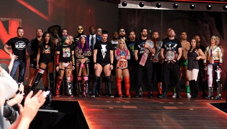 ستيفاني ماكمان توبخ كيرت أنجل