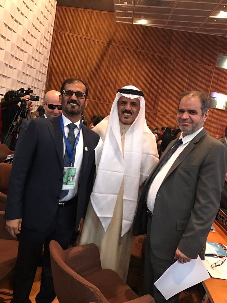 حسين بن إبراهيم الحمادي وزير التربية والتعليم الإماراتي في باريس