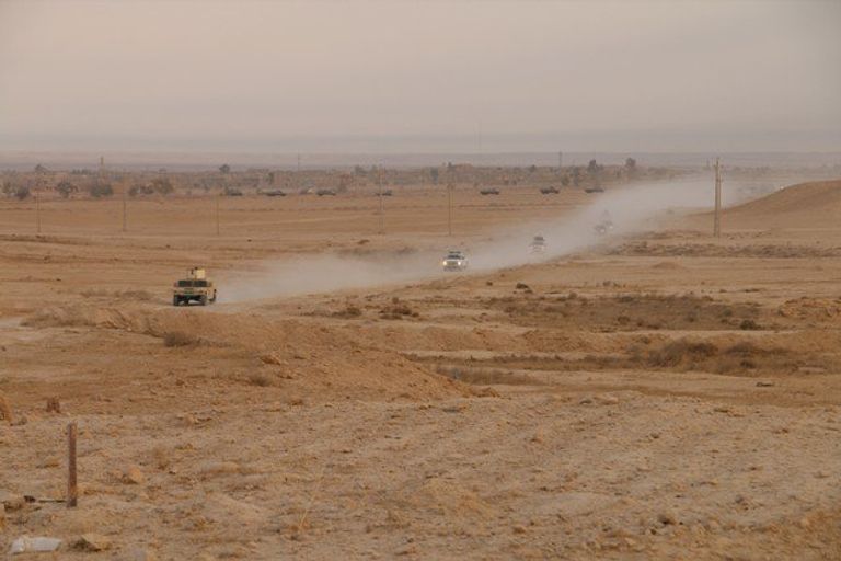القوات العراقية ومليشيا الحشد الشعبي في المدينة