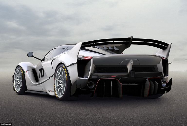 فيراري  FXX-K Evo 