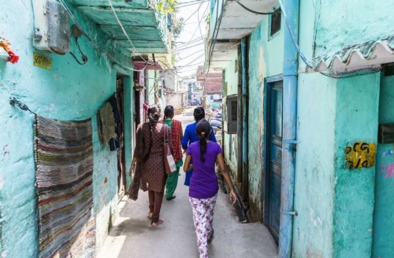 تجنيد النساء بالهند لتحصيل فواتير الكهرباء بعد خسائر 10 مليارات دولار