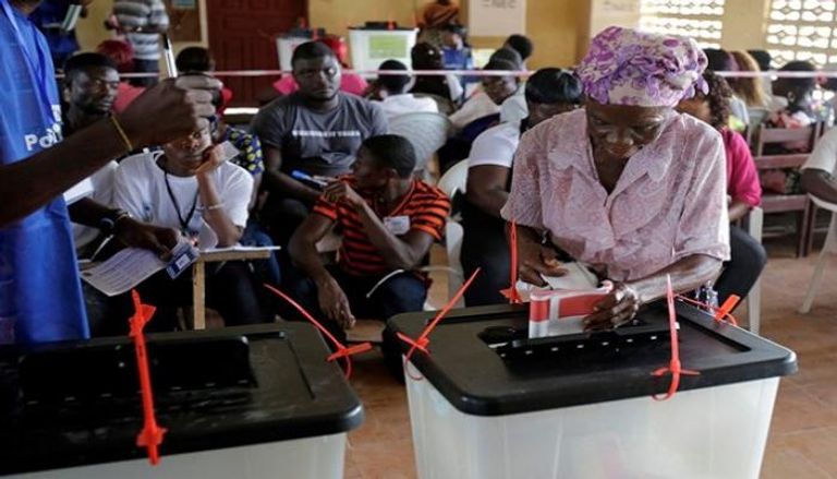 الجولة الأولى من انتخابات الرئاسة في ليبيريا