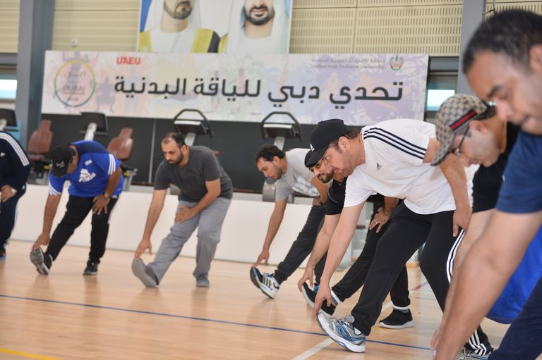 الدكتور محمد البيلي يقبل تحدي دبي للياقة 