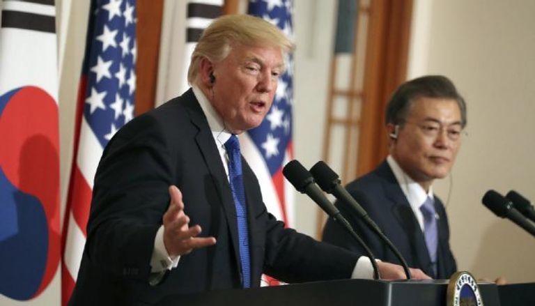 الرئيس الأمريكي دونالد ترامب ورئيس كوريا الجنوبية مون جاي إن