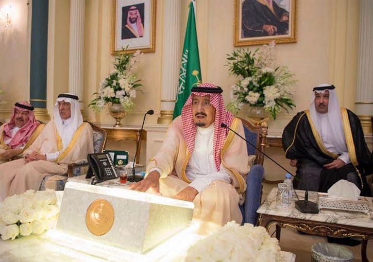 خادم الحرمين الشريفين الملك سلمان بن عبدالعزيز خلال حفل الاستقبال