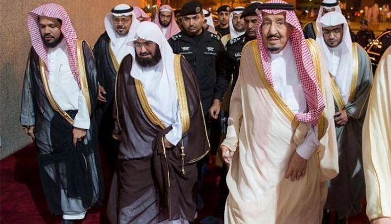 خادم الحرمين الشريفين يزور مسجد قباء