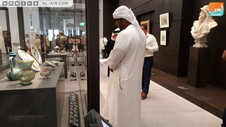 إقبال جماهيري كثيف في اليوم الأول لافتتاح اللوفر أبوظبي