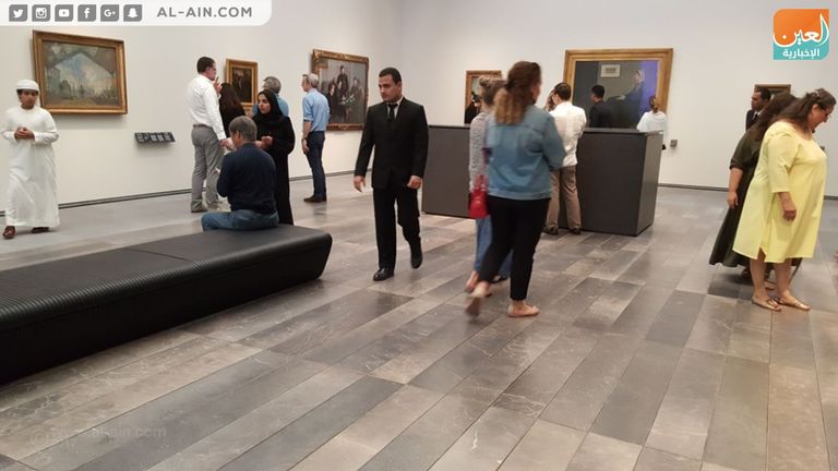 إقبال جماهيري كثيف في اليوم الأول لافتتاح اللوفر أبوظبي