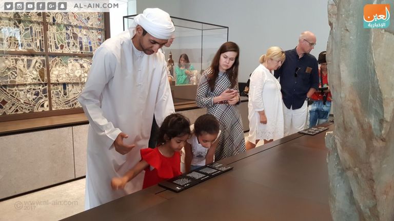 إقبال جماهيري كثيف في اليوم الأول لافتتاح اللوفر أبوظبي