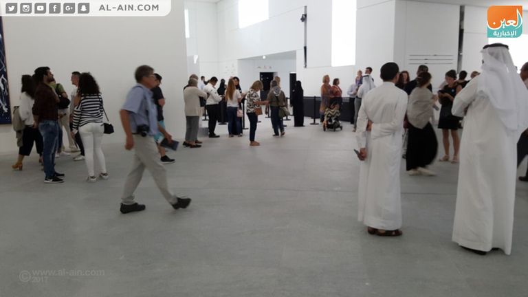 إقبال جماهيري كثيف في اليوم الأول لافتتاح اللوفر أبوظبي
