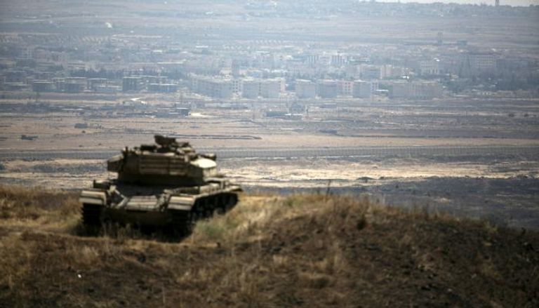 دبابة إسرائيلية أمام هضبة الجولان
