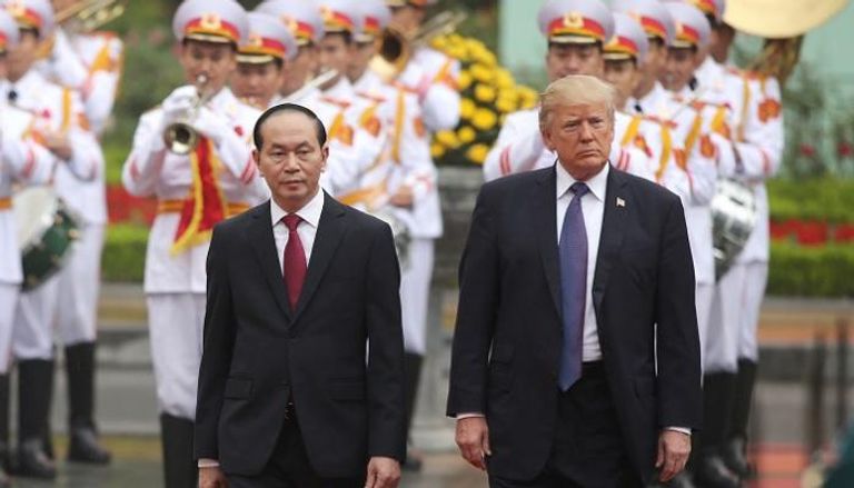الرئيس ترامب ونظيره الفيتنامي- رويترز