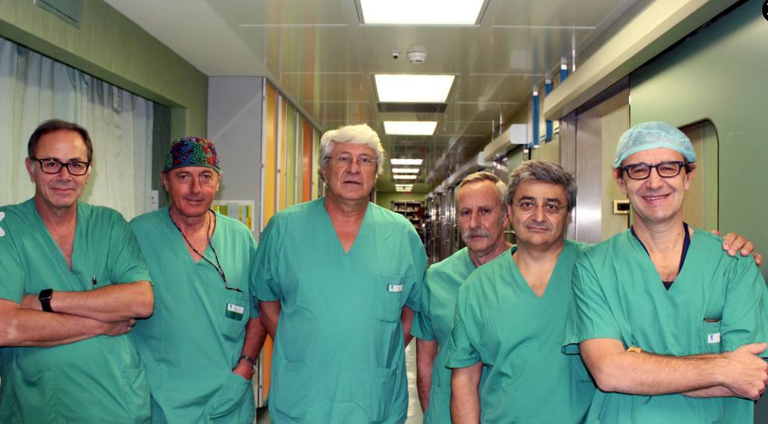 أطباء إيطاليون ينجحون في فصل توأم جزائري