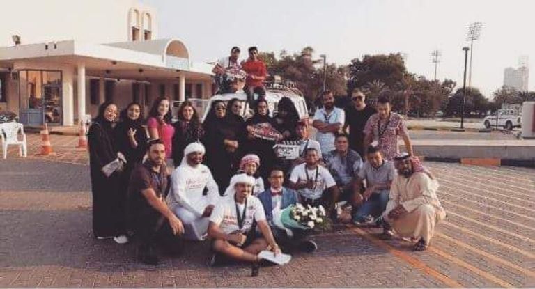 عائشة الزعابي خلال تصوير الفيلم