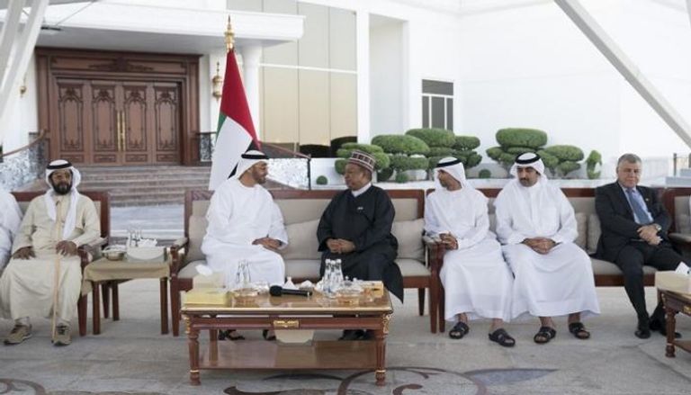 استقبال الشيخ محمد بن زايد للوزراء المشاركين في معرض "أديبك"
