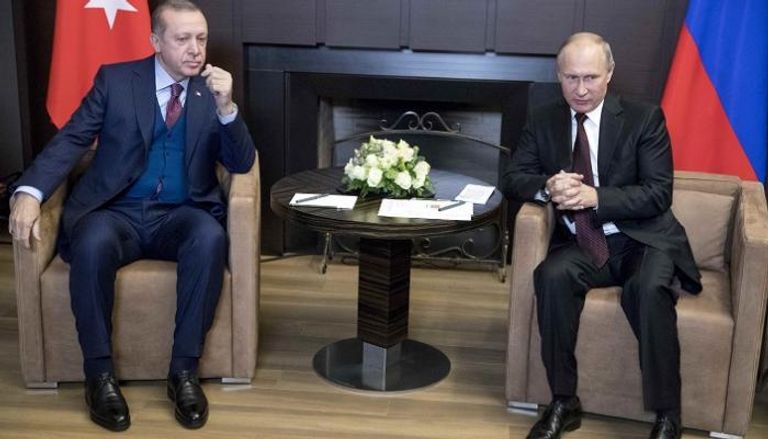 بوتين وأردوغان خلال لقائهما في سوتشي- رويترز